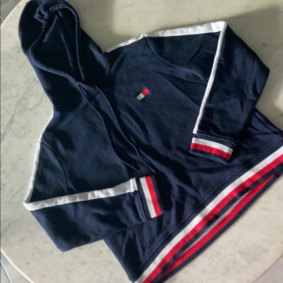 Tommy Hilfiger hoodie - like new! - Picture 2 of 7